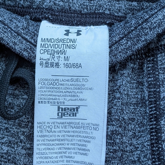 Under Armor woman's capris sweatpants - Picture 6 of 6